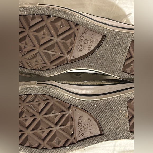 Converse Gold and White Sneakers - Picture 3 of 11